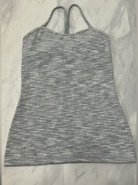 Lululemon tank built in bra size 6